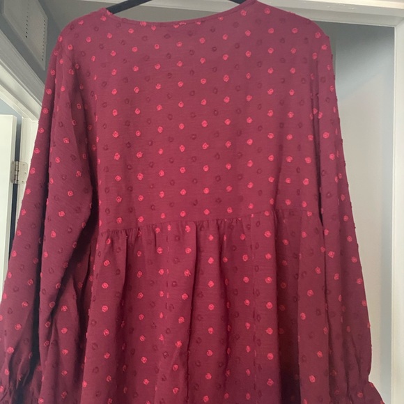 Bloom Chic Textured Dot Elastic Cuffs A-line Blouse
Size 12 - Picture 6 of 6